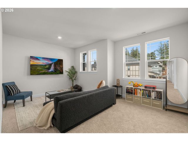 16627 Sw DARWIN Loop, Tigard, OR 97224