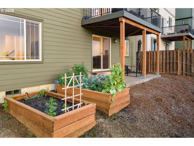 16627 Sw DARWIN Loop, Tigard, OR 97224