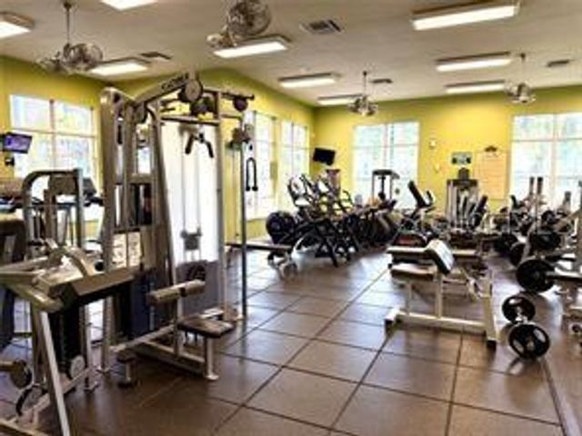 9084 IRON OAK AVENUE, Tampa, FL 33647