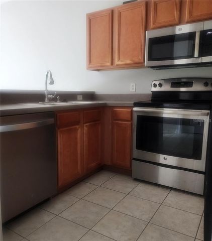 9084 IRON OAK AVENUE, Tampa, FL 33647