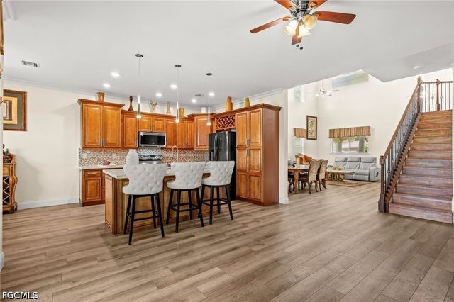 1541 Birdie DR, Naples, FL 34120