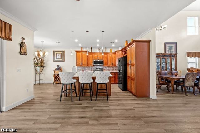 1541 Birdie DR, Naples, FL 34120