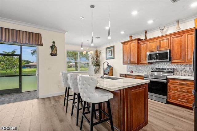 1541 Birdie DR, Naples, FL 34120