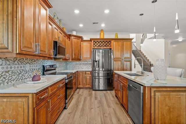 1541 Birdie DR, Naples, FL 34120