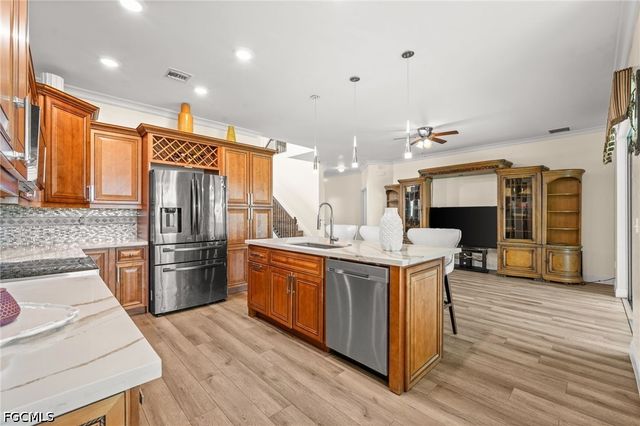 1541 Birdie DR, Naples, FL 34120