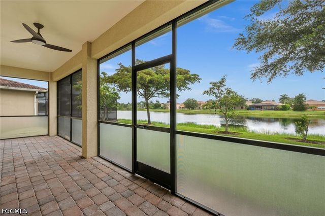 1541 Birdie DR, Naples, FL 34120