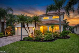 1541 Birdie DR, Naples, FL 34120