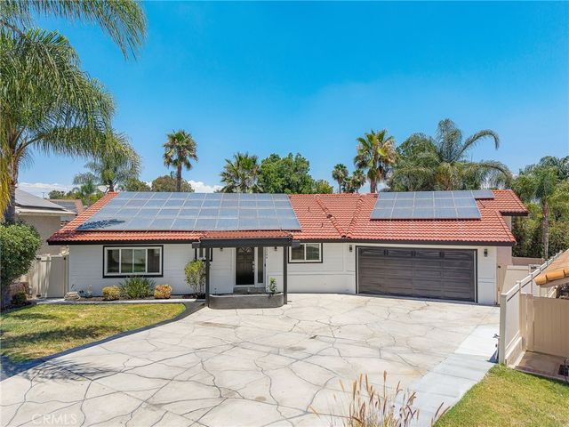 23584 Brook, Canyon Lake, CA 92587
