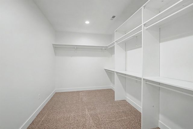 2210 Huntwood Dr, Salina, KS 67401