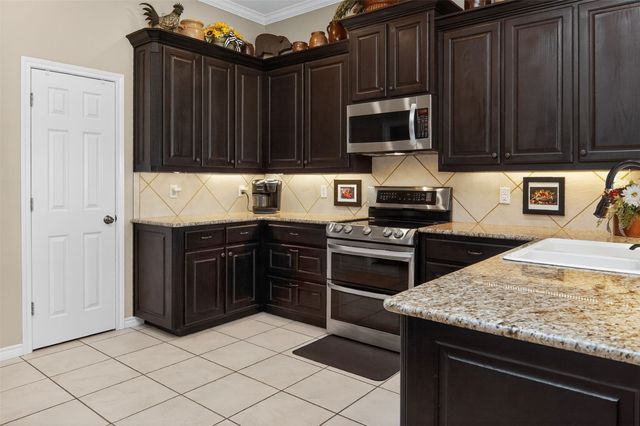 125 Rs County Road 3379, Emory, TX 75440