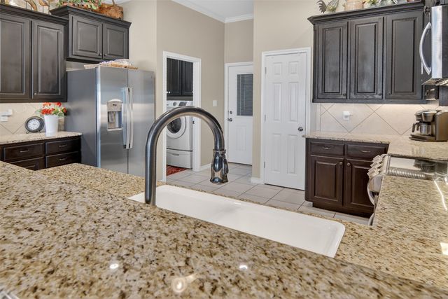 125 Rs County Road 3379, Emory, TX 75440