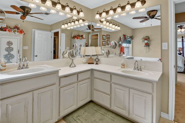 125 Rs County Road 3379, Emory, TX 75440