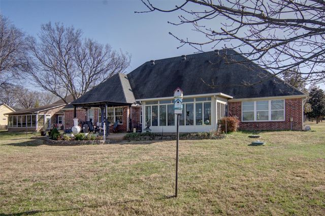 125 Rs County Road 3379, Emory, TX 75440