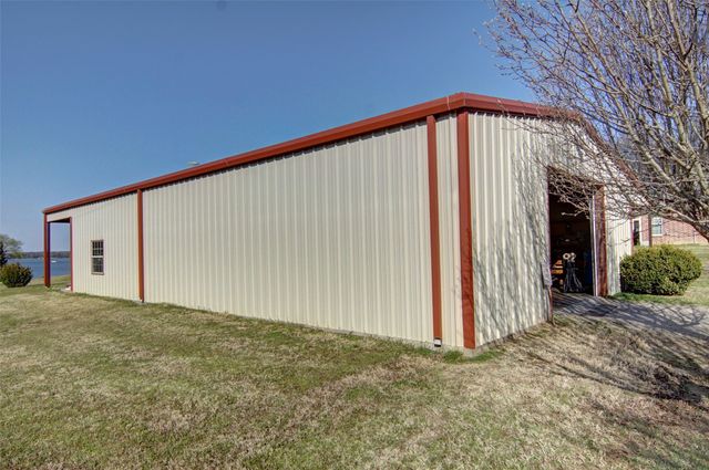 125 Rs County Road 3379, Emory, TX 75440