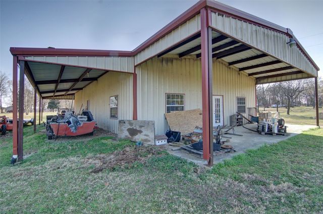 125 Rs County Road 3379, Emory, TX 75440