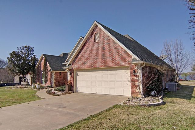 125 Rs County Road 3379, Emory, TX 75440