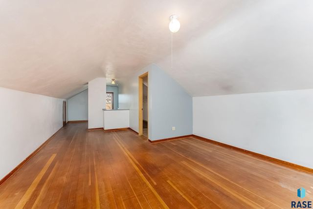 409 S Hawthorne Ave Avenue, Sioux Falls, SD 57104