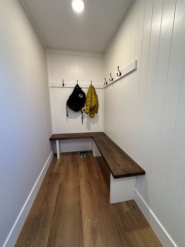 1104 15th Street, Dewitt, IA 52472