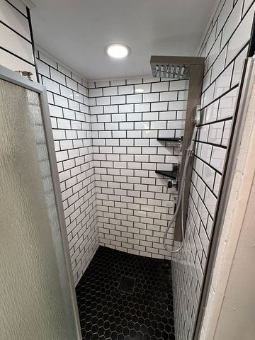 1104 15th Street, Dewitt, IA 52472