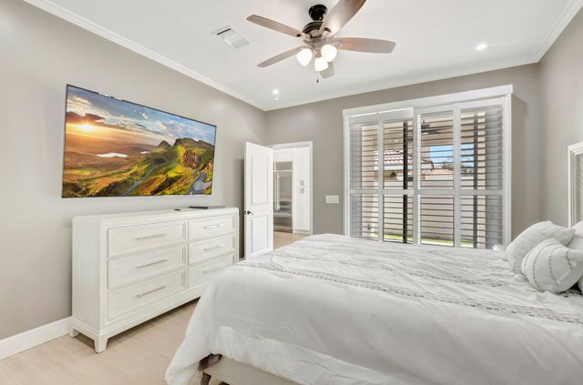 1050 Delray Lakes Drive, Delray Beach, FL 33444