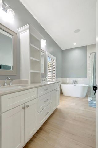 1050 Delray Lakes Drive, Delray Beach, FL 33444