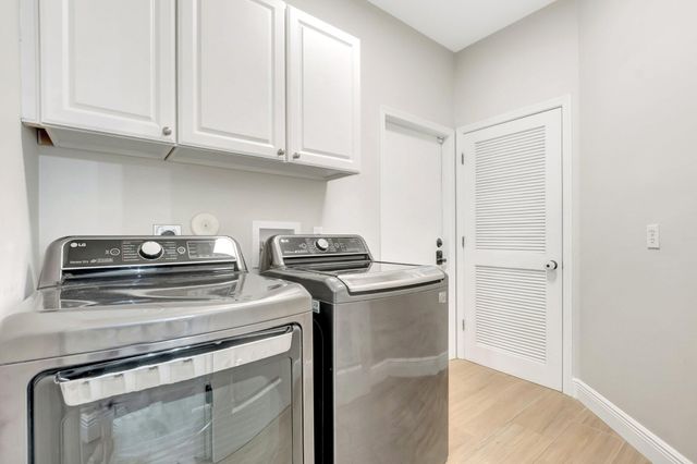 1050 Delray Lakes Drive, Delray Beach, FL 33444