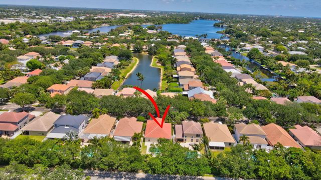 1050 Delray Lakes Drive, Delray Beach, FL 33444
