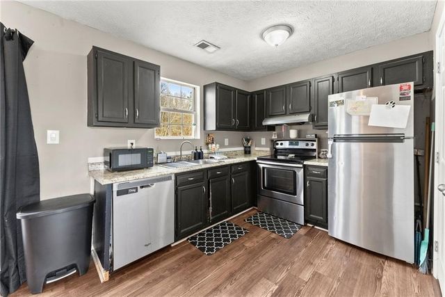 5933 Fieldstone Court, Clermont, GA 30527