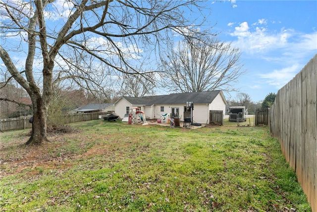 5933 Fieldstone Court, Clermont, GA 30527