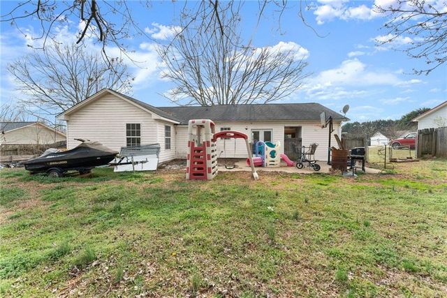 5933 Fieldstone Court, Clermont, GA 30527