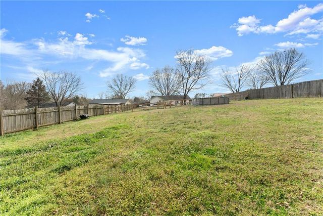 5933 Fieldstone Court, Clermont, GA 30527