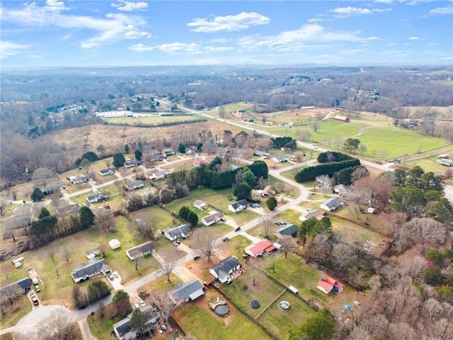 5933 Fieldstone Court, Clermont, GA 30527