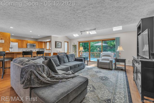 6547 Scenic Pines Court, Independence Charter Township, MI 48346