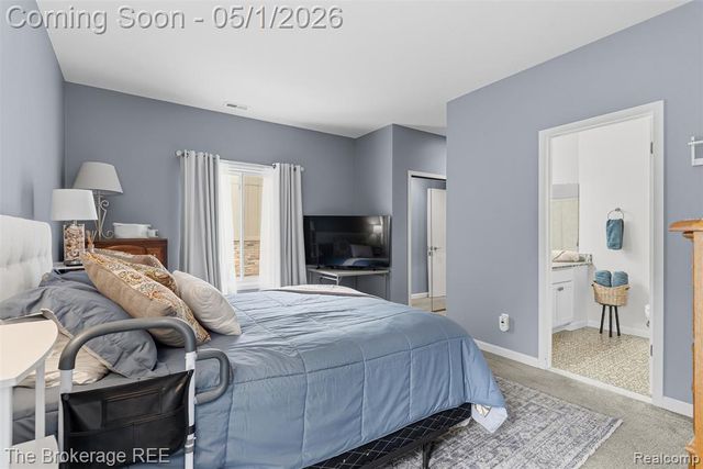 29374 Laurel Drive, Farmington Hills, MI 48331
