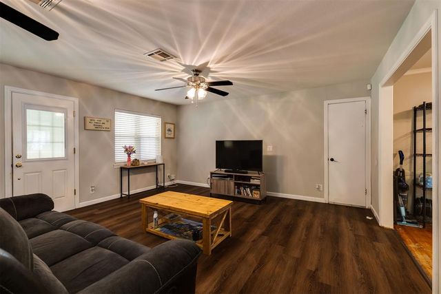 4135 NW 19th Street, Oklahoma City, OK 73107