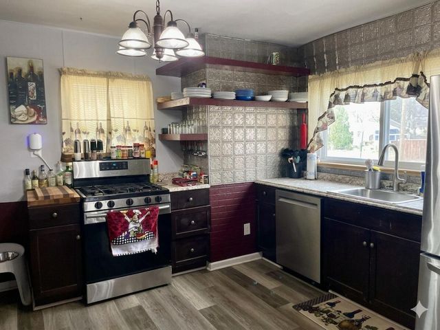 147 S Connecticut Street, Hobart, IN 46342