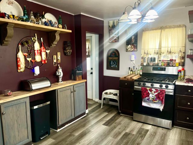 147 S Connecticut Street, Hobart, IN 46342