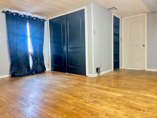 147 S Connecticut Street, Hobart, IN 46342