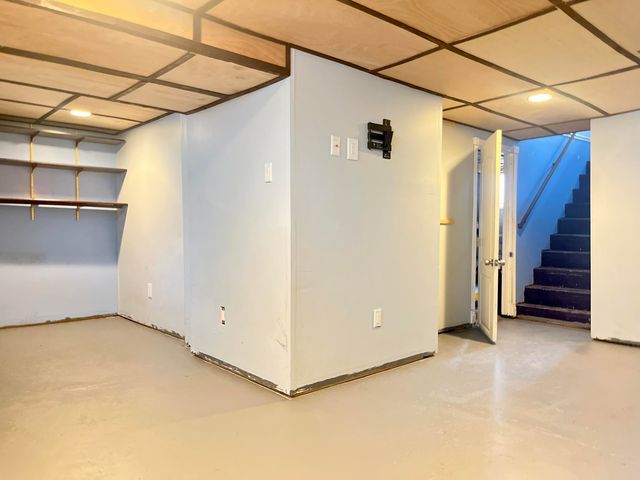 147 S Connecticut Street, Hobart, IN 46342