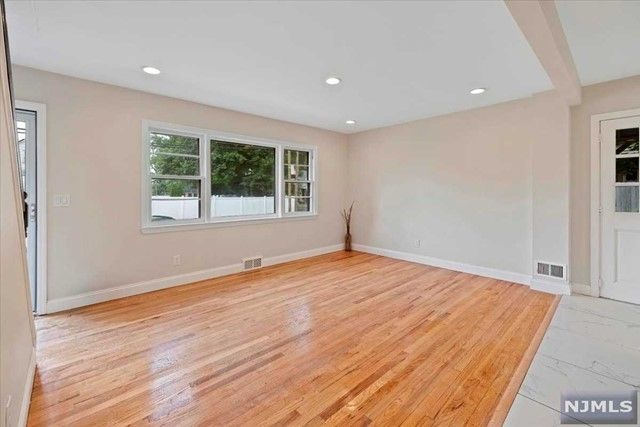 111 North Queen Street, Bergenfield, NJ 07621