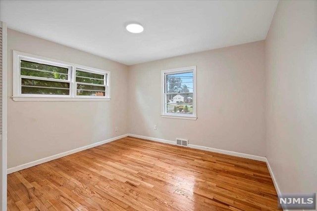 111 North Queen Street, Bergenfield, NJ 07621