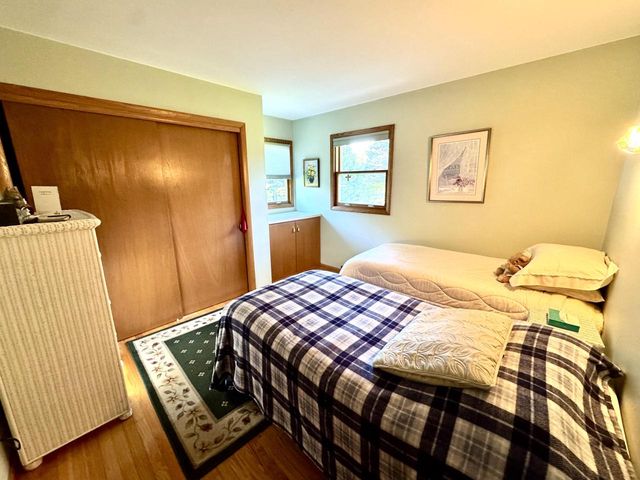 N96W19827 County Line ROAD, Menomonee Falls, WI 53051