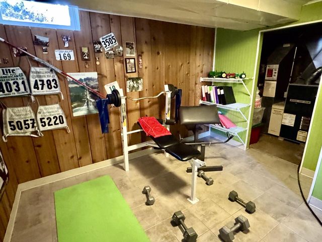 N96W19827 County Line ROAD, Menomonee Falls, WI 53051