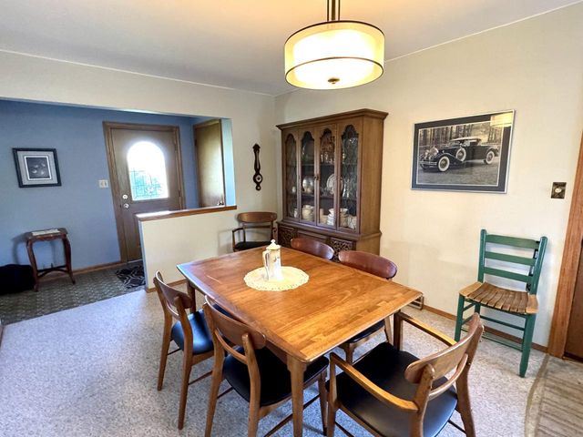 N96W19827 County Line ROAD, Menomonee Falls, WI 53051