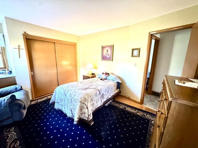 N96W19827 County Line ROAD, Menomonee Falls, WI 53051