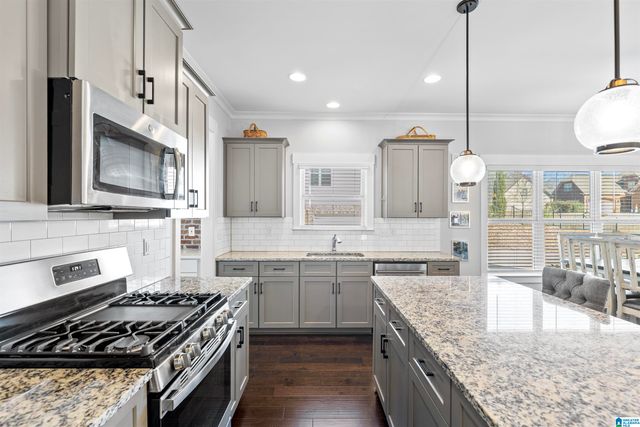 312 WILLOW LEAF CIRCLE, Chelsea, AL 35186