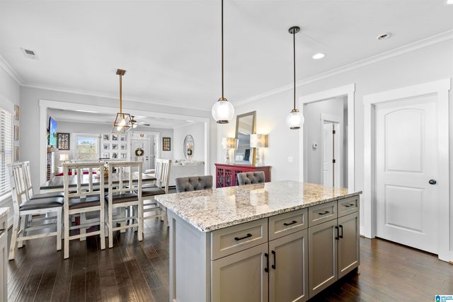 312 WILLOW LEAF CIRCLE, Chelsea, AL 35186