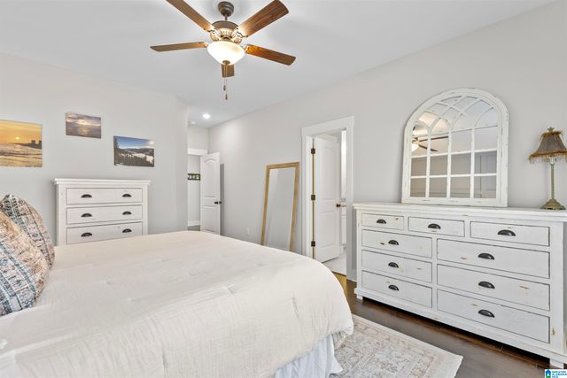 312 WILLOW LEAF CIRCLE, Chelsea, AL 35186