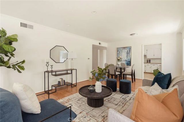1231 N Columbus, Glendale, CA 91202
