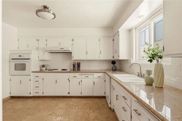 1231 N Columbus, Glendale, CA 91202